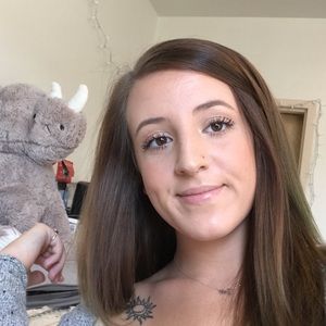 Meet your Posher, Bella